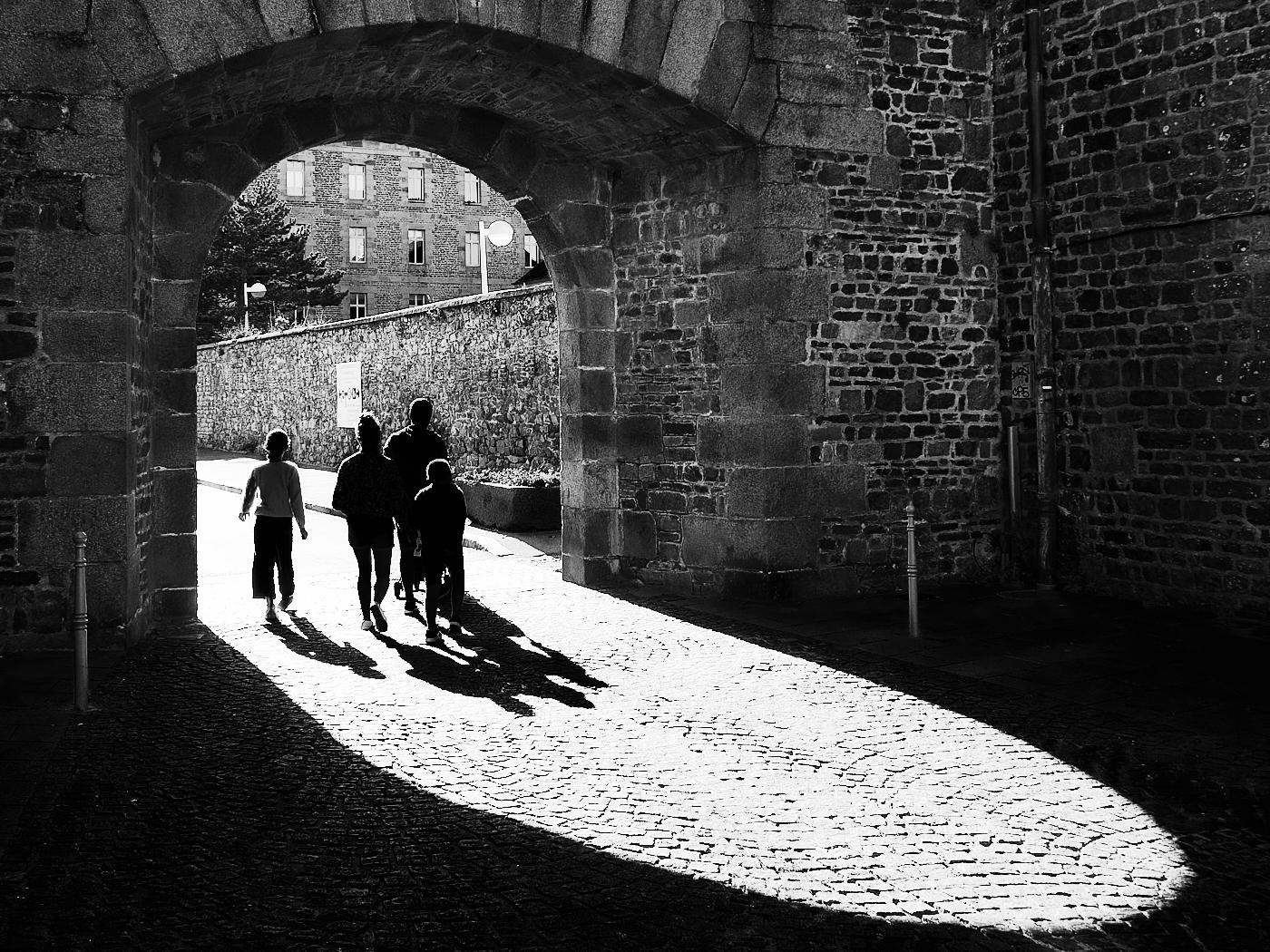 Mai 2026 Christian TI-I-TAMING (Ombres et contre-jour)